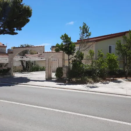 Apartment D&m1 Makarska