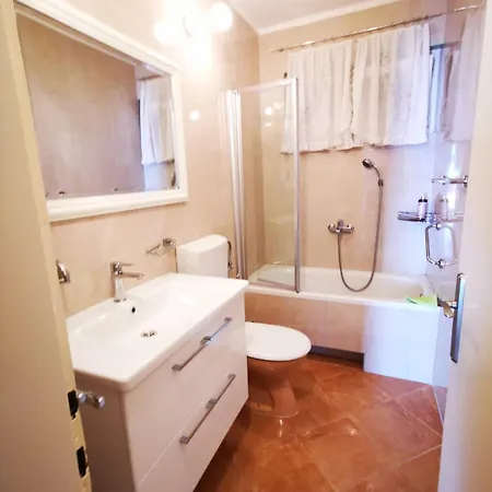 Apartment D&m1 *
