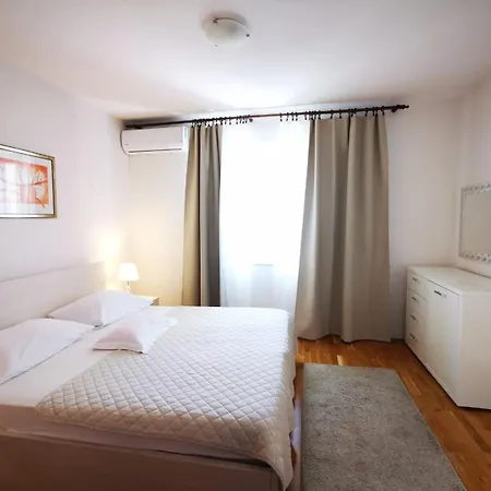 D&m1 * Makarska