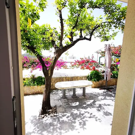 D&m1 Apartment Makarska