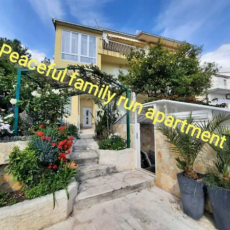 Apartment D&m1 *
