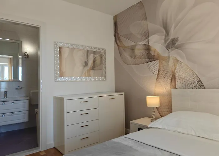 D&m1 Appartement Makarska